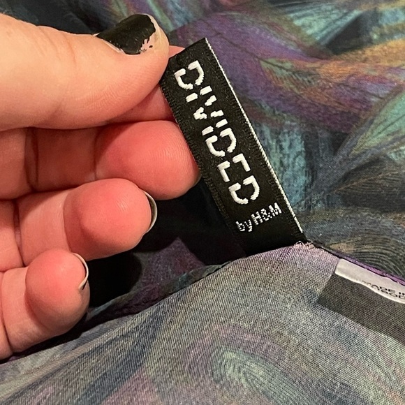 H&M divided peacock feather abstract print swim cover - Picture 3 of 11